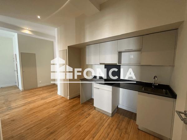 Location Appartement 3 pièces 56.92 m² - 10 AVENUE DU GENERAL DE GAULLE Angouleme 16000