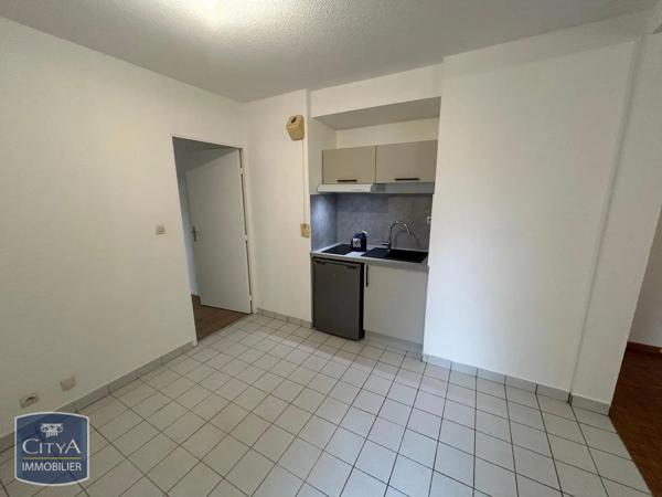 Appartement à louer 2 pièces 41.89m² Besançon (25000)