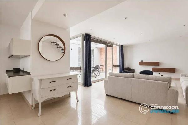 Maison familiale avec un F2 indépendant à deux pas de la porte de Versailles à Vaugirard