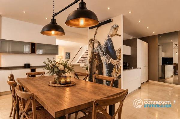 Maison familiale avec un F2 indépendant à deux pas de la porte de Versailles à Vaugirard