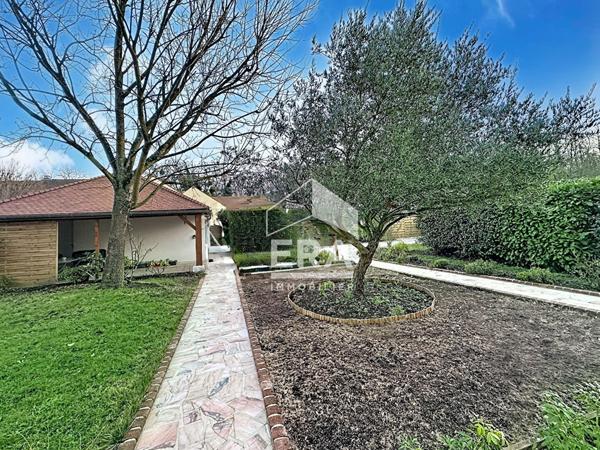 Villa Eragny 8 pièces 238 m2