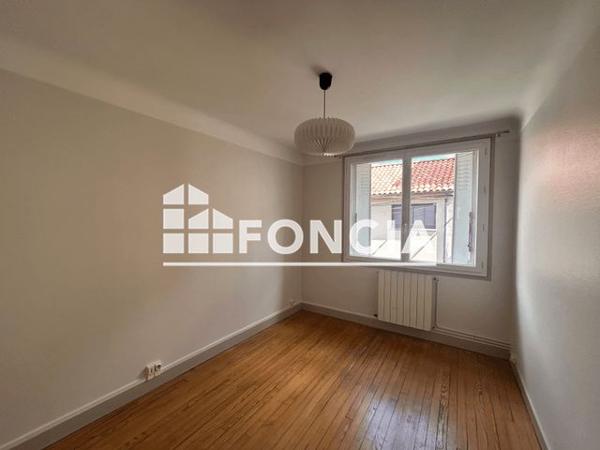 Location Appartement 2 pièces 43.7 m² - 15 RUE MONDESIR Montauban 82000