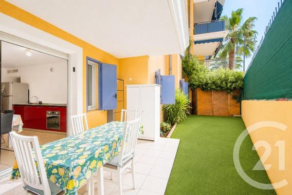 Appartement F3 à vendre  3 pièces - 66,30 m 2   BEAULIEU SUR MER  - 06