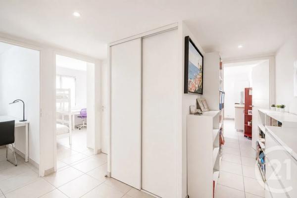 Appartement F3 à vendre  3 pièces - 66,30 m 2   BEAULIEU SUR MER  - 06