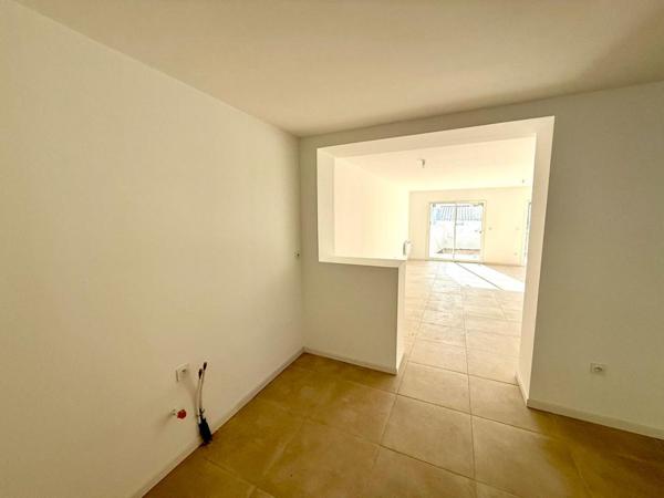 Pavillon neuf de 100m² sur 299m² de terrain