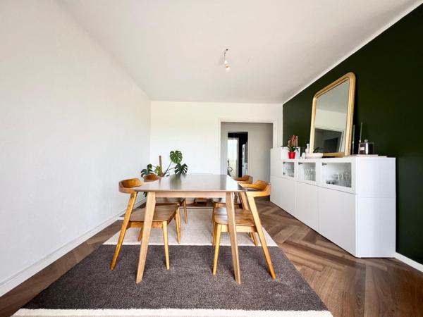 Toulon Est : Appartement T4 Traversant avec terrasse plein sud