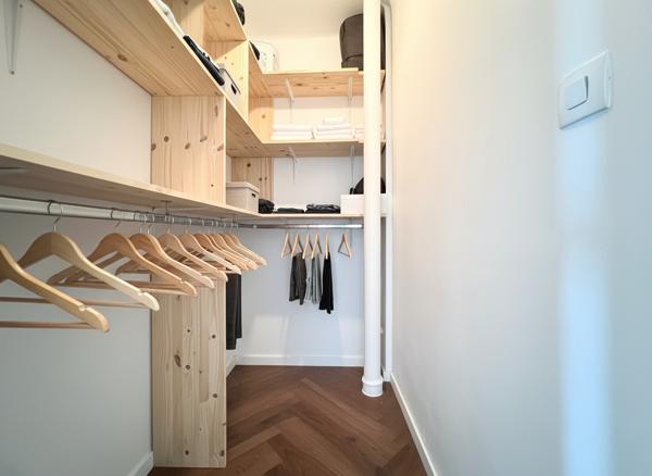 Toulon Est : Appartement T4 Traversant avec terrasse plein sud