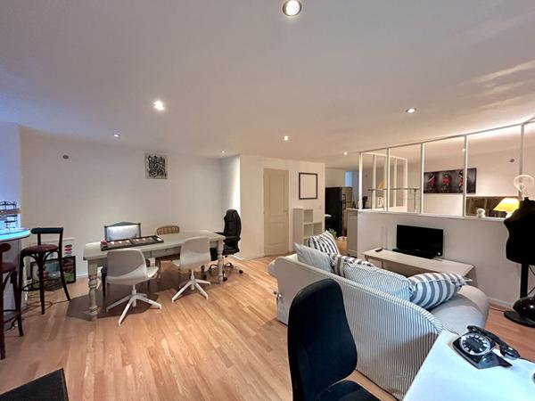 LOCAL COMMERCIAL RÉNOVÉ GRASSE CENTRE