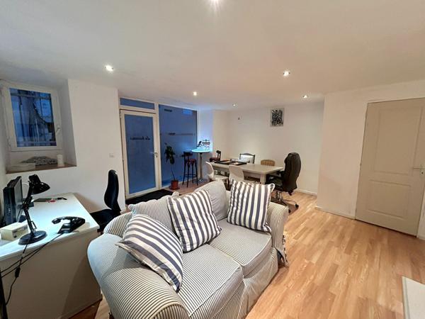 LOCAL COMMERCIAL RÉNOVÉ GRASSE CENTRE