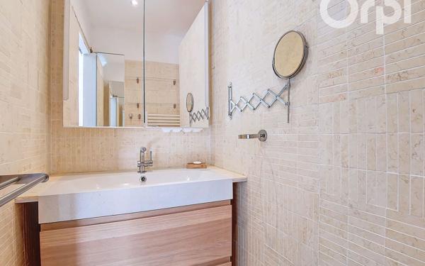 Appartement à vendre    4 pièces • 72,60 m2 Toulon