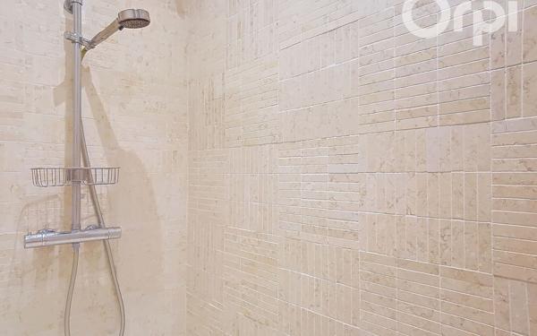 Appartement à vendre    4 pièces • 72,60 m2 Toulon