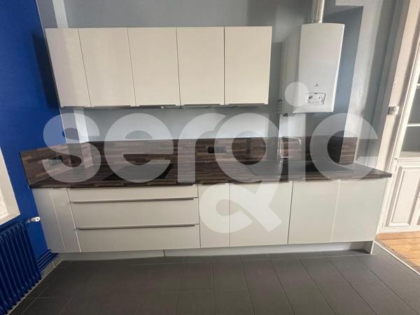 Location 4 Pieces 87 51100 Reims 26 1528 01 0003
