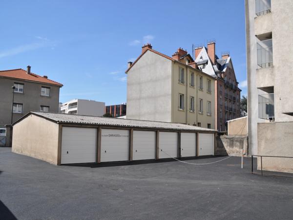Stationnement en location à Chamalieres Quartier Chamalieres (Banque De France)