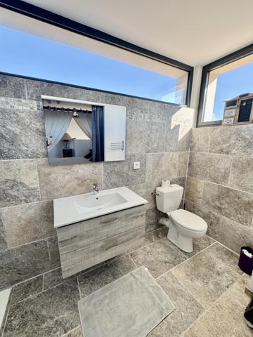 Villa contemporaine 203 m2 avec piscine et garage