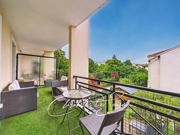 2 pièces entièrement rénové sans vis à vis