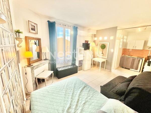 A saisir rapidement : idéal investisseur : studio 21 m² hyper centre - 50 mètres du vieux port