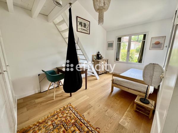 Maison 6 pièces - 146 m² Exclusivité efficity