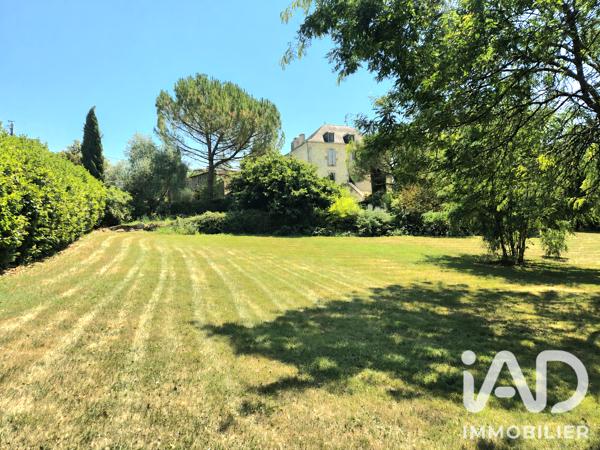 Maison à vendre 13 pièces 300 m² La Chapelle-aux-Saints