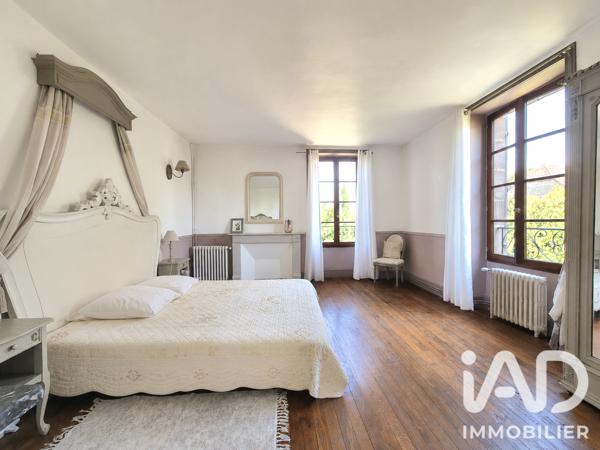 Maison à vendre 13 pièces 300 m² La Chapelle-aux-Saints