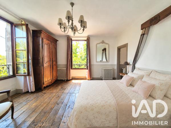Maison à vendre 13 pièces 300 m² La Chapelle-aux-Saints