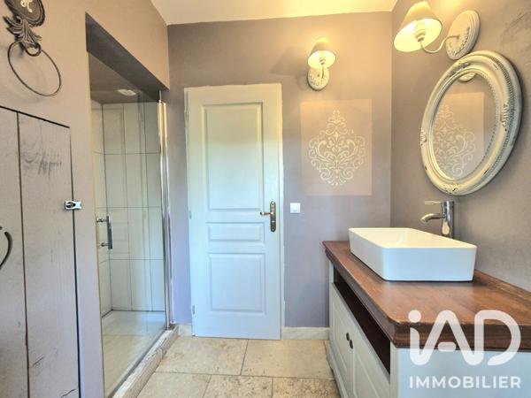 Maison à vendre 13 pièces 300 m² La Chapelle-aux-Saints