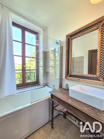 Maison à vendre 13 pièces 300 m² La Chapelle-aux-Saints