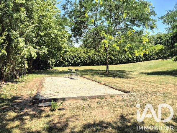 Maison à vendre 13 pièces 300 m² La Chapelle-aux-Saints