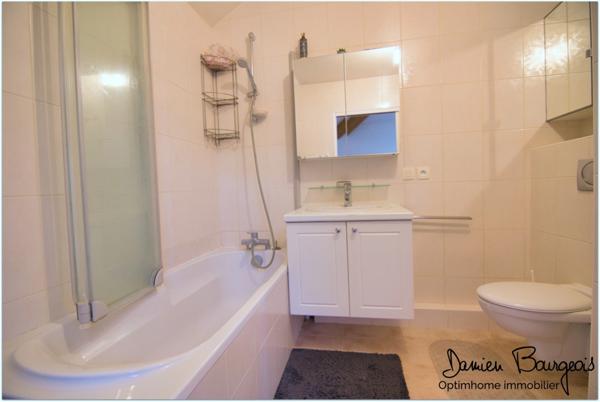 Superbe appartement en attique T6 en duplex de 155 m² avec terrasse panoramique, vue Mont-Blanc, 2 garages fermés et cave