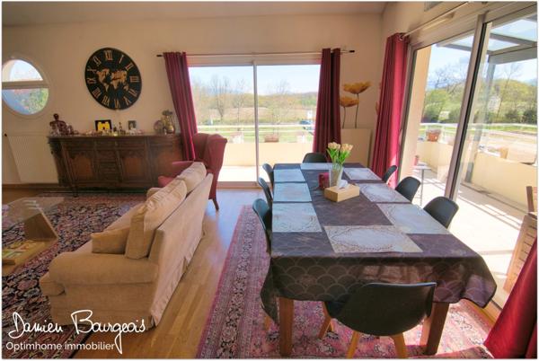 Superbe appartement en attique T6 en duplex de 155 m² avec terrasse panoramique, vue Mont-Blanc, 2 garages fermés et cave