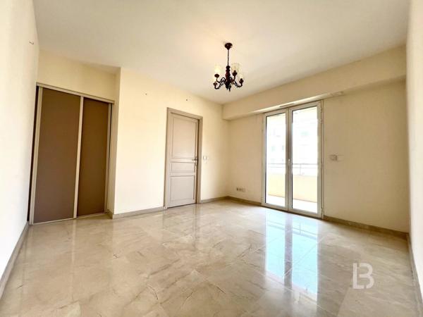 Exceptionnel au coeur d'Antibes 4 pièces avec vue mer