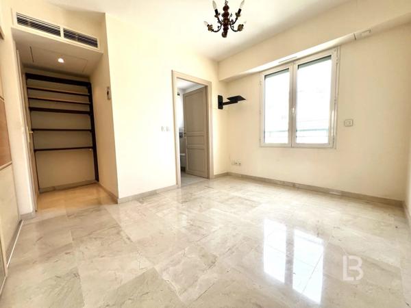 Exceptionnel au coeur d'Antibes 4 pièces avec vue mer