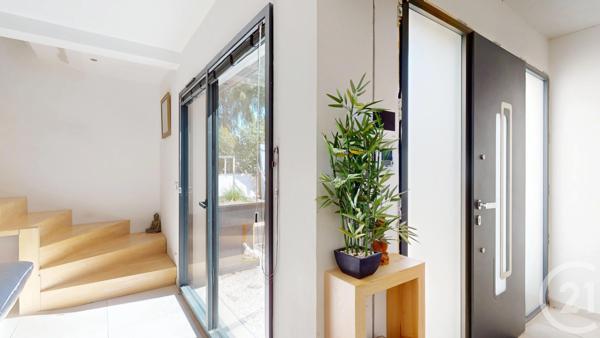 Maison à vendre  9 pièces - 340 m 2   GIGNAC  - 34