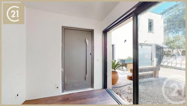 Maison à vendre  9 pièces - 340 m 2   GIGNAC  - 34