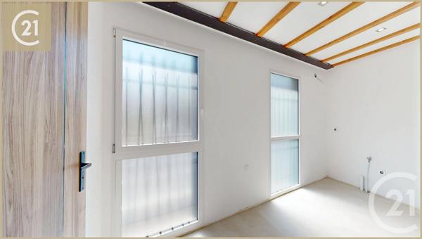 Maison à vendre  9 pièces - 340 m 2   GIGNAC  - 34