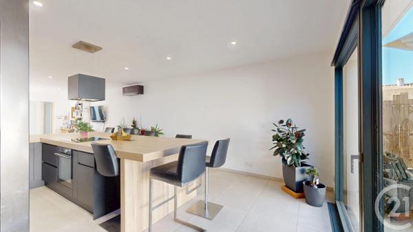Maison à vendre  9 pièces - 340 m 2   GIGNAC  - 34