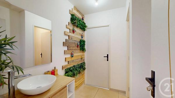 Maison à vendre  9 pièces - 340 m 2   GIGNAC  - 34