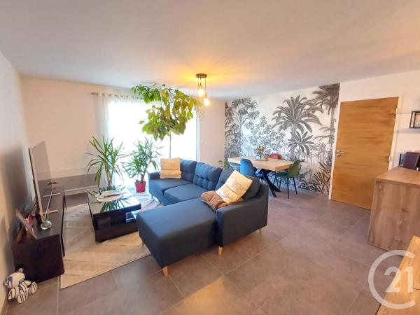 Appartement T3 à vendre  3 pièces - 66,56 m 2   LUC LA PRIMAUBE  - 12