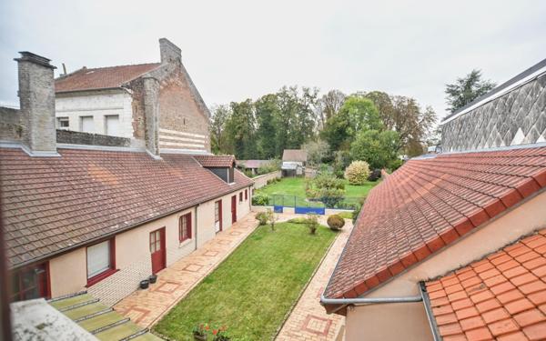 Maison à vendre    6 pièces • 184,86 m2 Auxi-le-Château