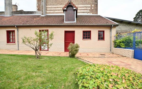Maison à vendre    6 pièces • 184,86 m2 Auxi-le-Château