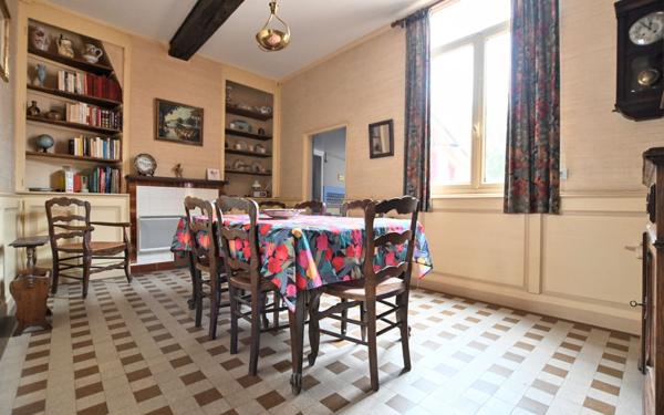 Maison à vendre    6 pièces • 184,86 m2 Auxi-le-Château