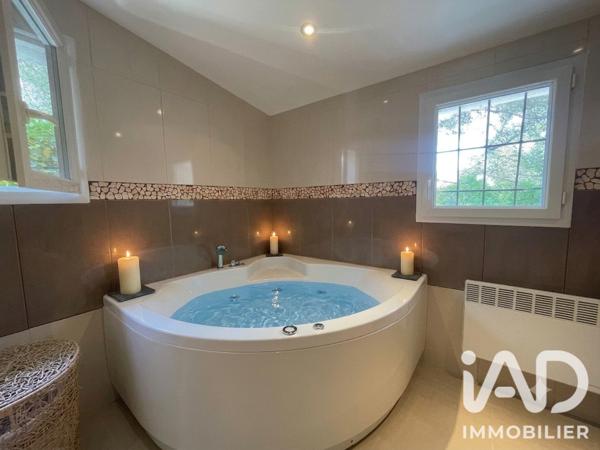 Maison à vendre 5 pièces 130 m² Le Beausset