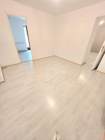 GRANDE MAISON DE VILLE AVEC TERRAIN