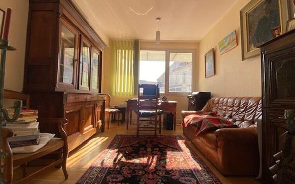 Appartement à vendre    7 pièces • 259,66 m2 Rochefort