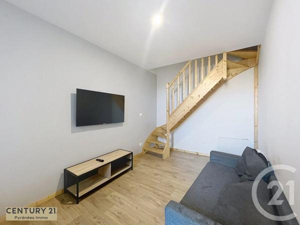 Immeuble à vendre  131 m 2   ST GAUDENS  - 31