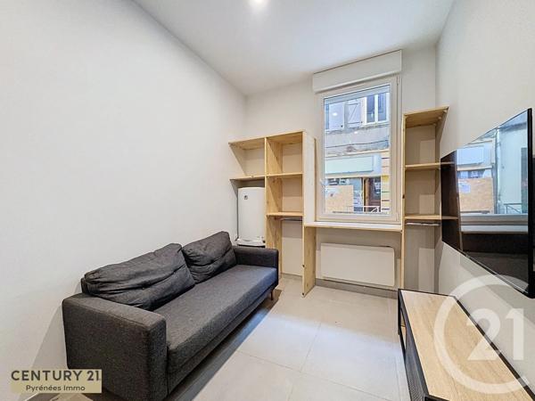 Immeuble à vendre  131 m 2   ST GAUDENS  - 31