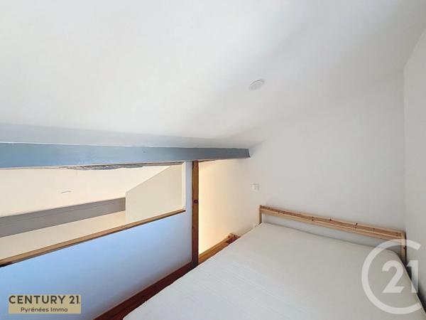 Immeuble à vendre  131 m 2   ST GAUDENS  - 31
