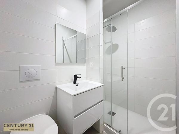 Immeuble à vendre  131 m 2   ST GAUDENS  - 31