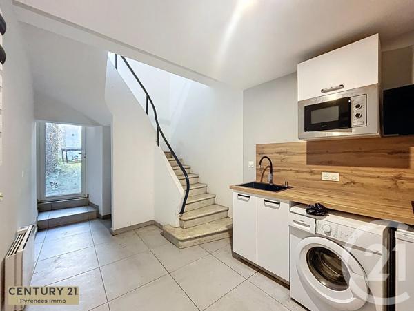 Immeuble à vendre  131 m 2   ST GAUDENS  - 31