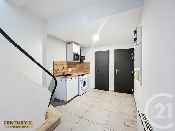 Immeuble à vendre  131 m 2   ST GAUDENS  - 31
