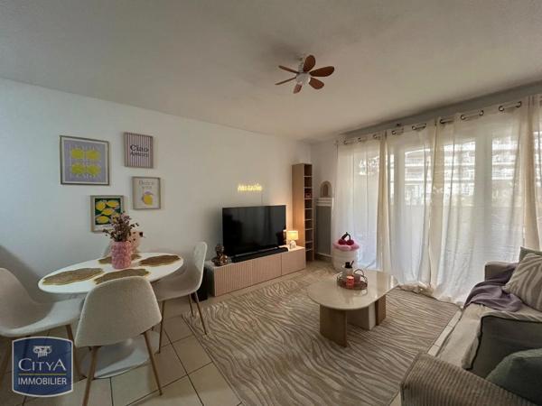 Appartement à louer 2 pièces 44.12m² Béziers (34500)